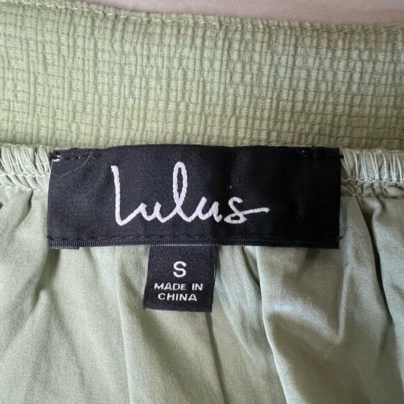 Lulus Tiered Ruffle Puff Sleeve Midi Dress, Green, size Small, Lightweight - Picture 5 of 12